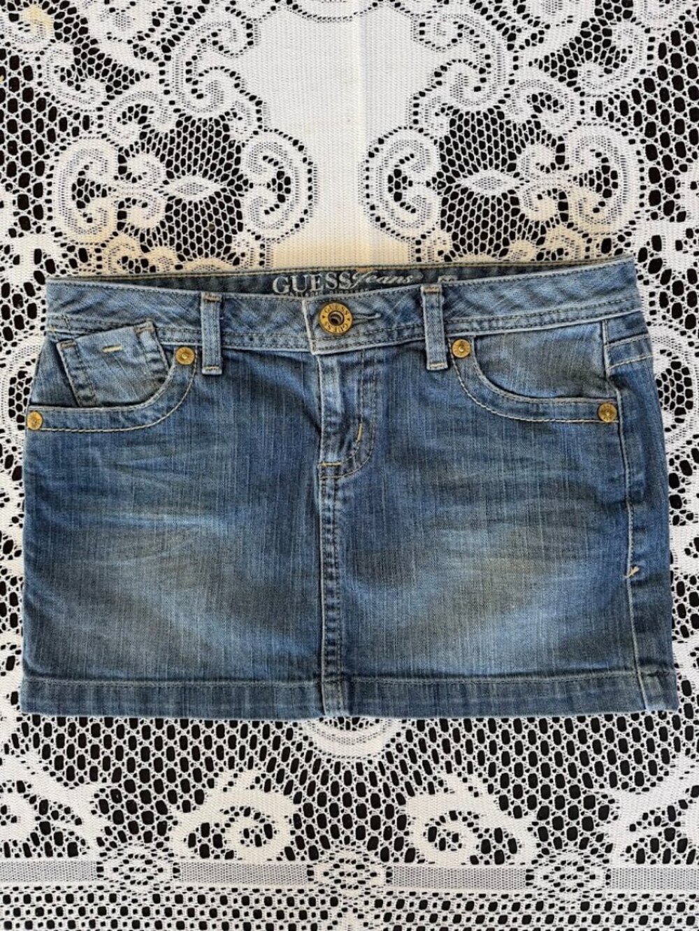 Vintage Y2K GUESS Denim Mini Skirt - Size 28